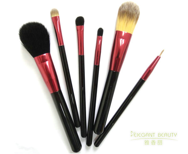 定制化妝刷套裝需要多長時(shí)間？